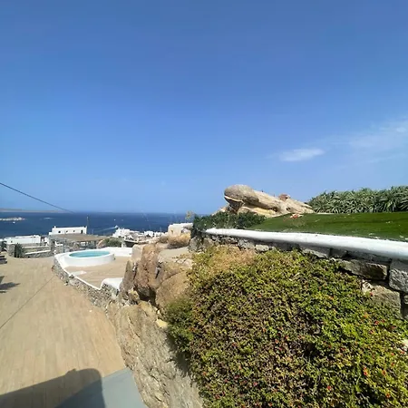 Rubini Villa *